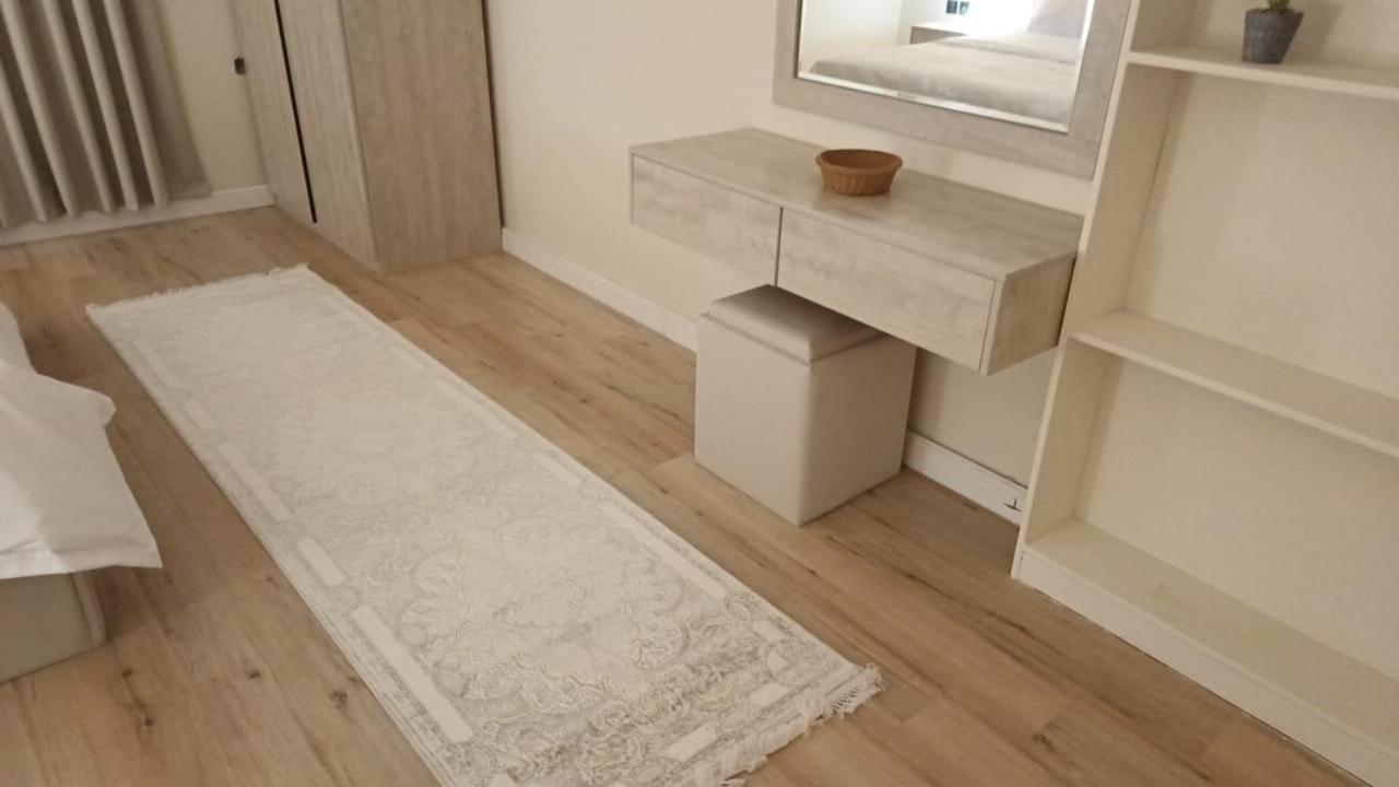 مفروشة تسجيل وصول ذاتي
